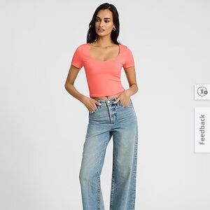 Body Contour Compression Scoop Neck Baby Tee